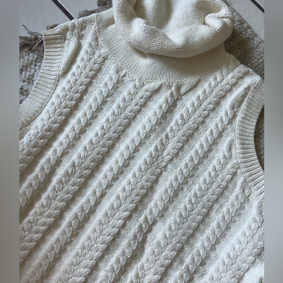 Derek Lam 10 Crosby ivory sleeveless turtleneck NO WOOL - Picture 1 of 5